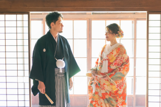 夏の和装日本家屋と道庁公園でフォトウェデイング