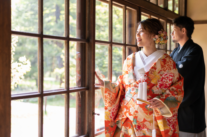 夏の和装日本家屋と道庁公園でフォトウェデイング