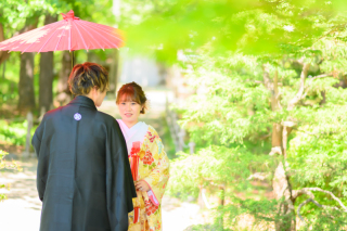 春まち緑が芽吹く頃のフォトウェデイング