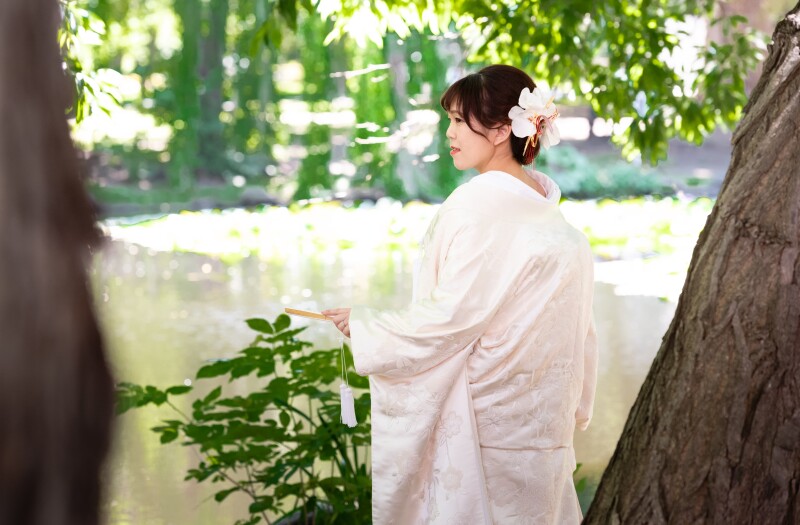 夏、白無垢とカラードレスで撮影