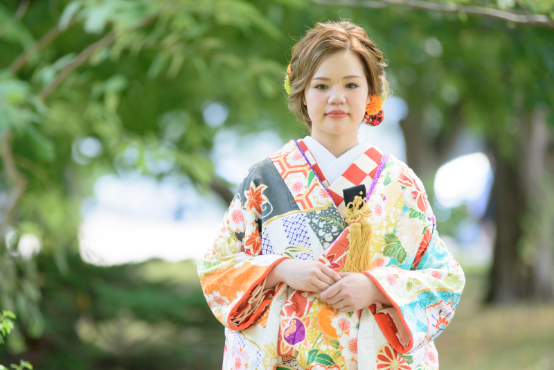 春まち緑が芽吹く頃のフォトウェデイング和装フォト