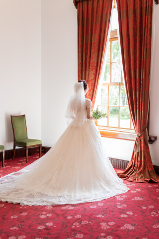 夏、目にまぶしい緑の中、中島公園豊平館と芸術の森でロケションフォト　その２