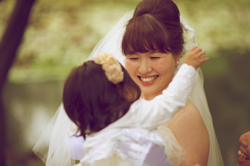 子供と一緒に結婚写真