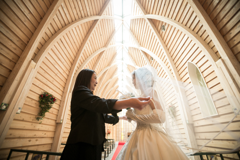 光のチャペルへ移動写真だけ結婚式 2