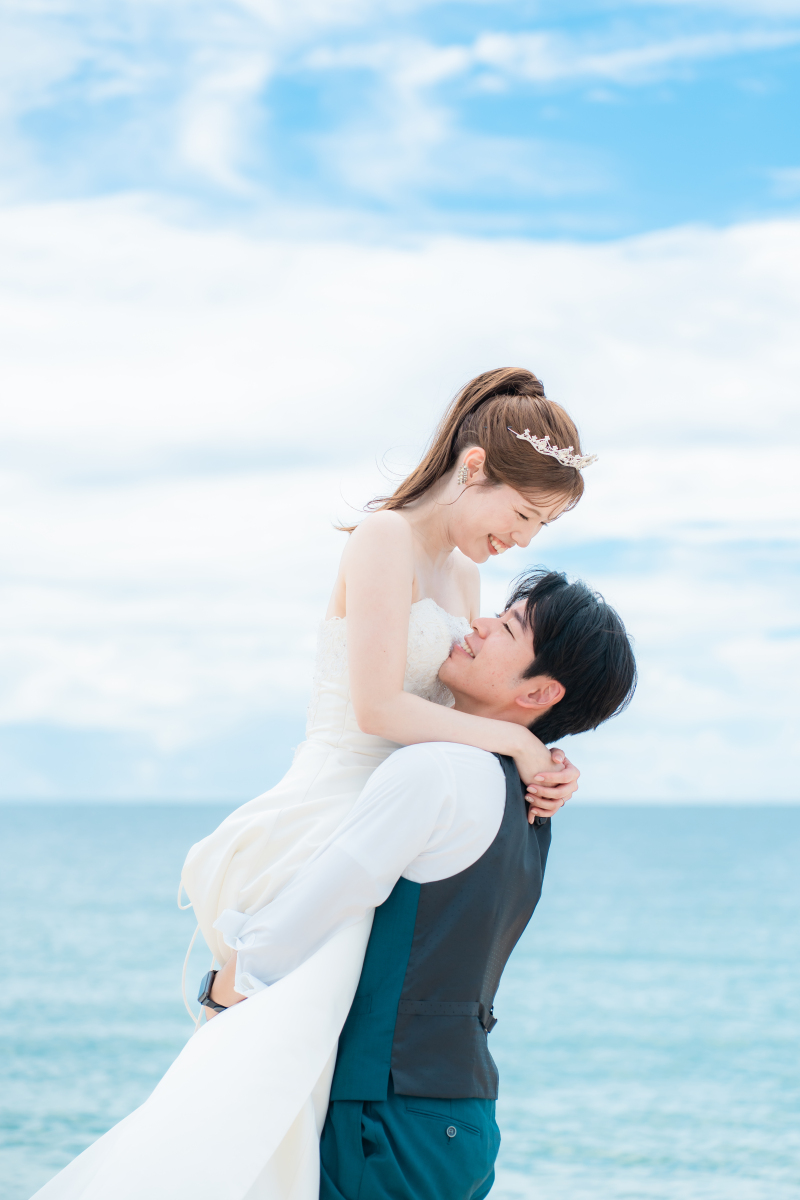 先輩花嫁様の実例で見る、ビーチフォト特集♩ポーズやイメージの参考にしてください！