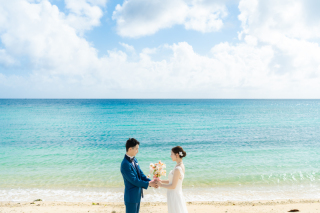 沖縄の海で爽やかに、緑に囲まれて自然体に、スタジオで華やかに♡