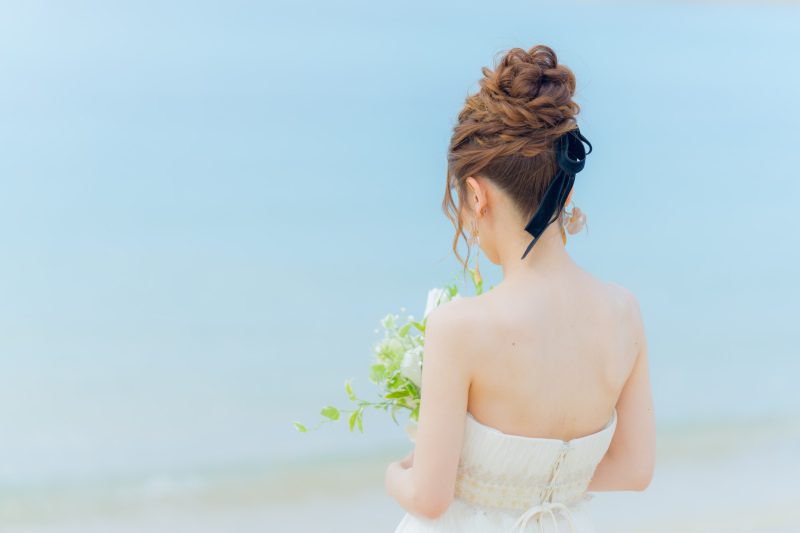 アップスタイルで華やかに