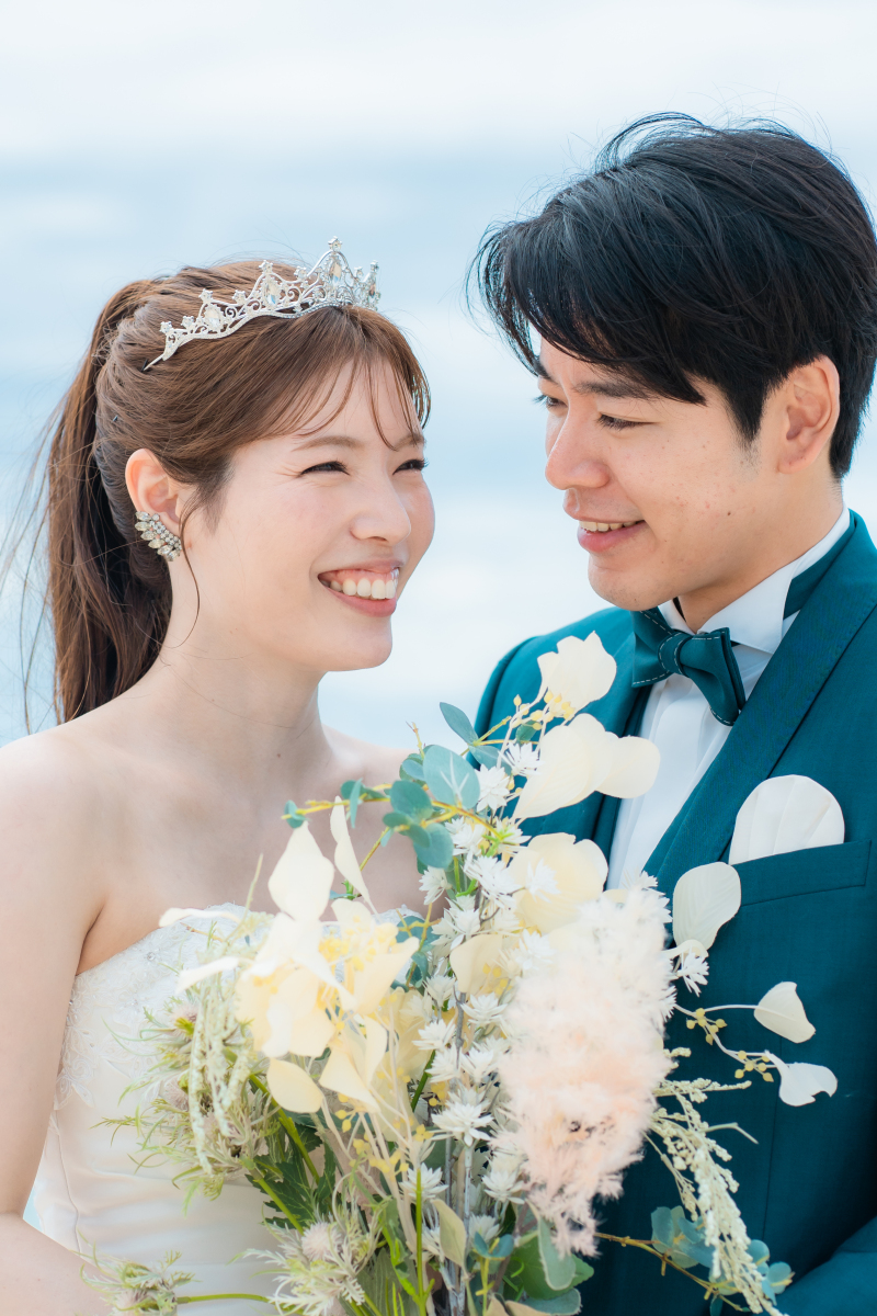 先輩花嫁様の実例で見る、ビーチフォト特集♩ポーズやイメージの参考にしてください！