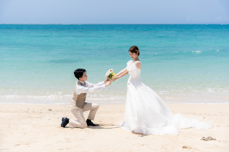 青い海で元気いっぱいのビーチウェディング♡♡♡