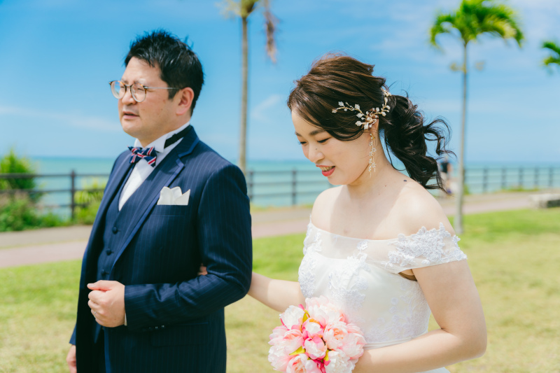 美しくなびくベール