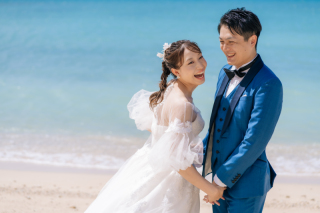 ある日のビーチで叶えた笑顔あふれるウェディング♡