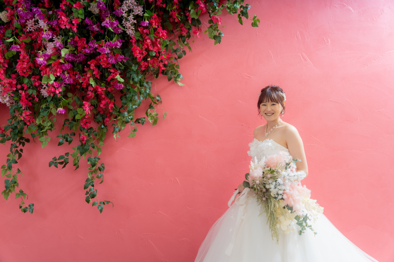 雨でもロマンティックなウェディングフォト♡