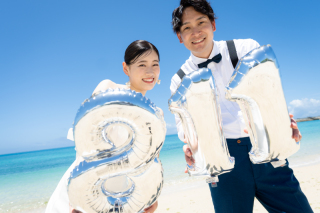 バルーンを持ってビーチへ♡