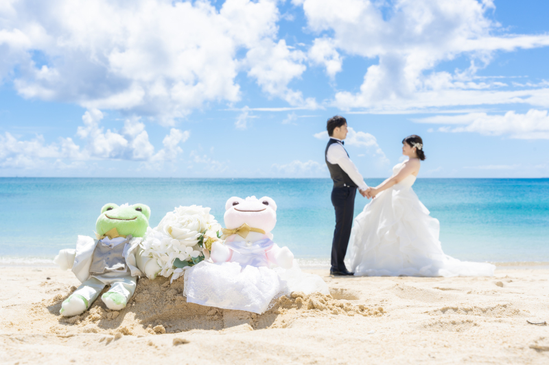 8月の沖縄でのビーチウェディング♡青空と海に包まれて♪