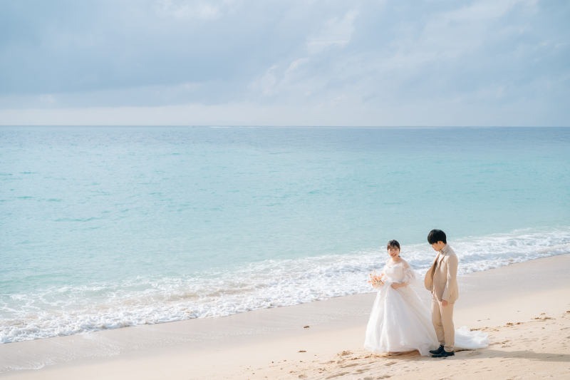 10月の午後撮影。青い海とやわらかな木漏れ日に包まれて。 ビーチからグリーンへ！