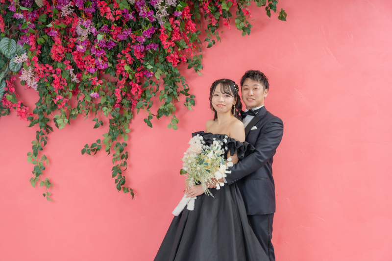 沖縄のに包まれた特別な一日♡大人っぽさと可愛らしさが詰まったウェディングフォト