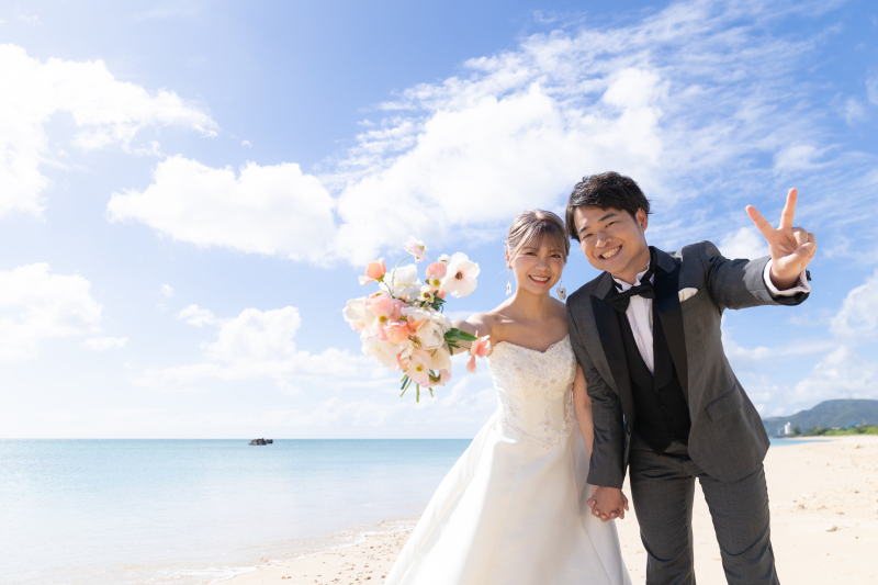 美ら海で楽しくビーチフォト撮影