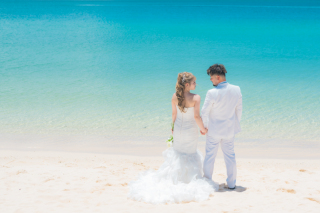 ロングヘアが映える!ポニーテール風ヘア♡