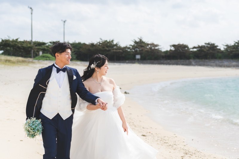 12月撮影♩沖縄の海と緑に包まれたロケーションフォト！このシーズンならでの魅力も