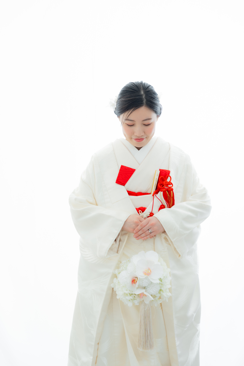 白無垢と紋付袴で彩る、和装スタジオウェディングフォト