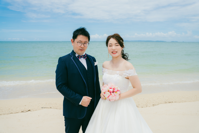 美しくなびくベール