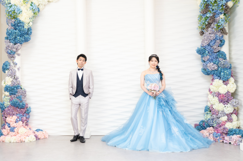 2着の華やかなドレスでスタジオ撮影3シーン♪♪