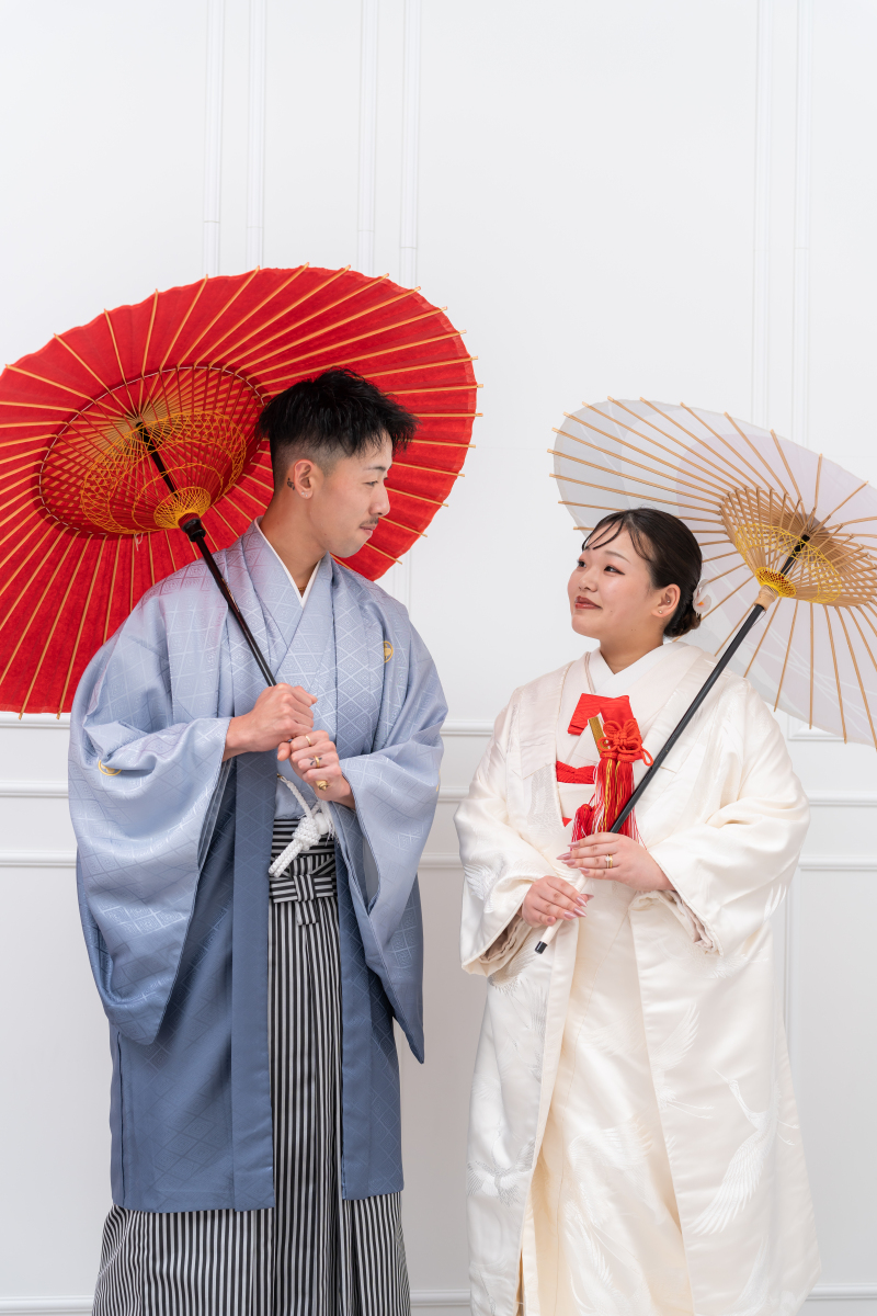 白無垢&times;番傘でほっこり♡和装スタジオ婚フォト
