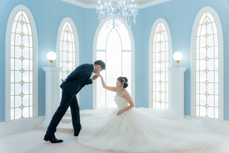 雨でもロマンティックなウェディングフォト♡