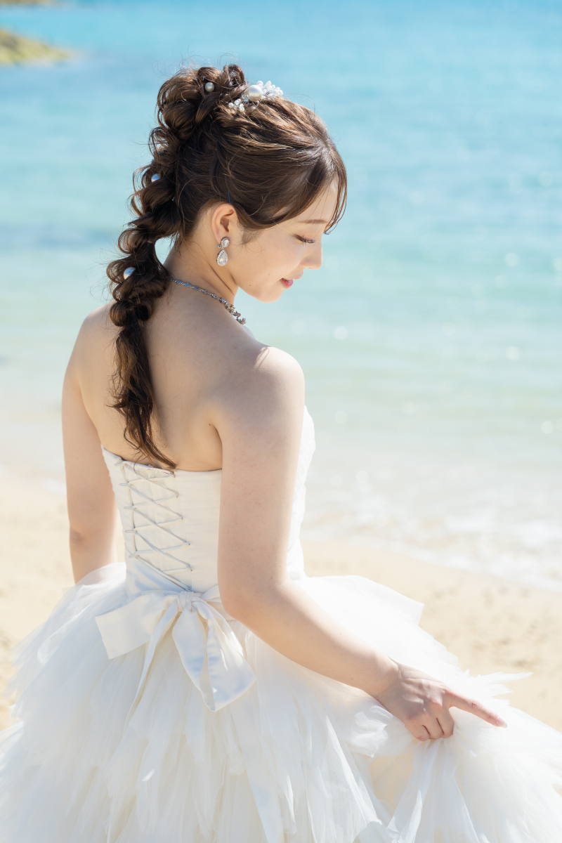 ビーチで人気の大人かわいい花嫁ヘアスタイル3選♪