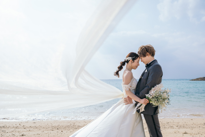 キラキラのビーチでブーケセレモニー♡