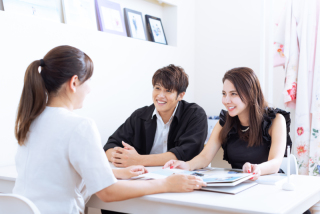 無料の来店相談&ドレス試着も絶賛受付中♡