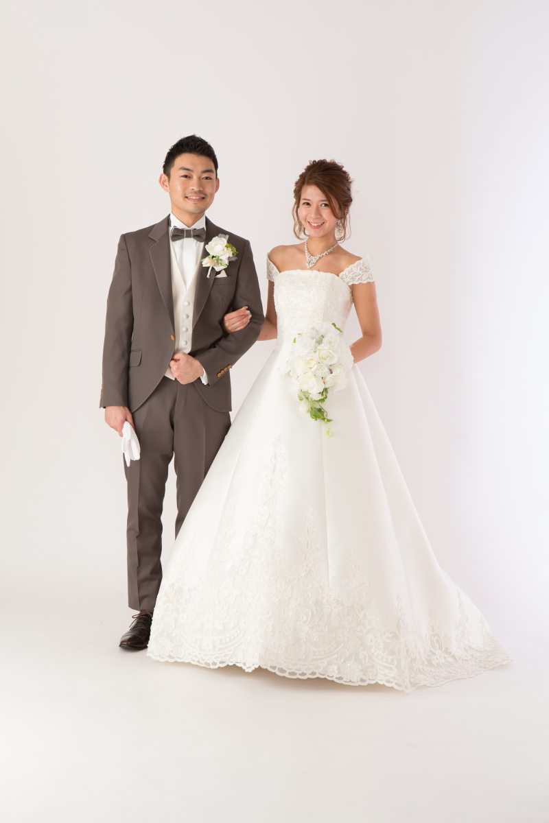 シンプルな結婚写真を