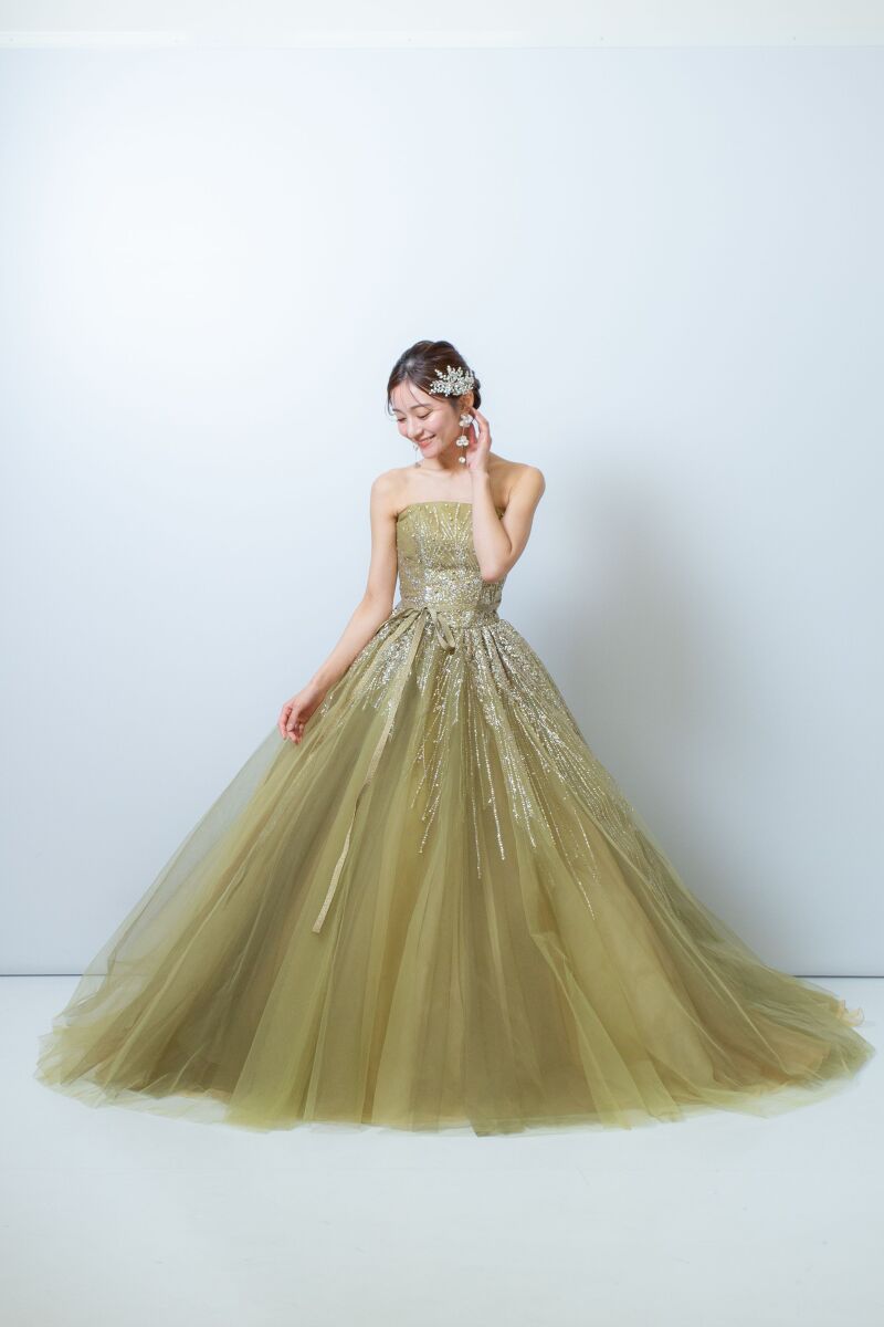 豊富なブランドドレスをご紹介