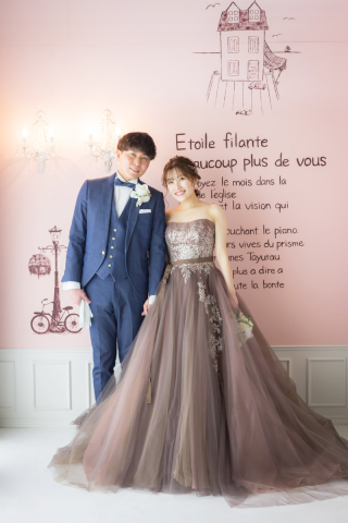 トレンドのカラードレスをご紹介