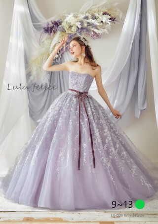 県外からご来店頂いたお客様の衣装合わせ