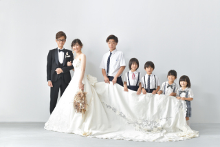 家族でフォトウエディングを残そう