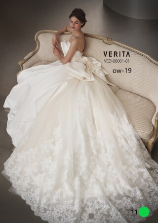 本日お衣装合わせでご来店いただいたお客様