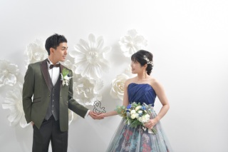 新郎のタキシード選びに必読！！色のバリエーションなどご紹介