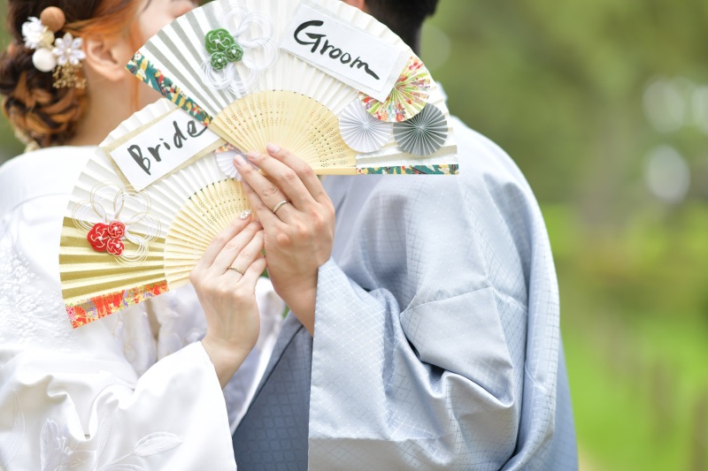 必須アイテム!指輪を使ったポーズ