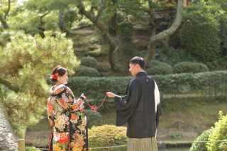 黒色の色打掛に込められた素敵な意味とは。