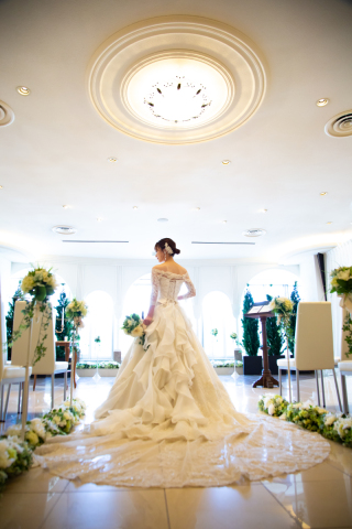 上質な衣装がそろってます♡