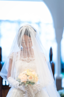 ご新婦様に合わせて手縫いでドレスをサイズ調整しております♡