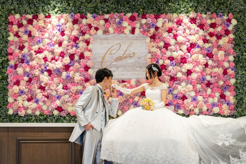 お花いっぱいのフラワーウォールで撮影♡
