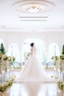 上質な衣装がそろってます♡