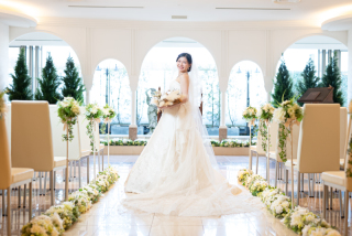 上質な衣装が揃ってます♡