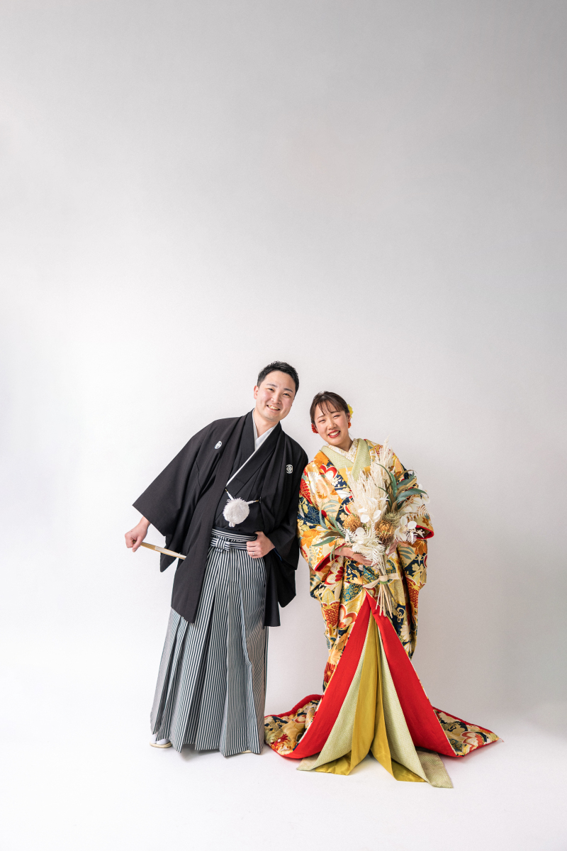 華やかな色打掛のショット