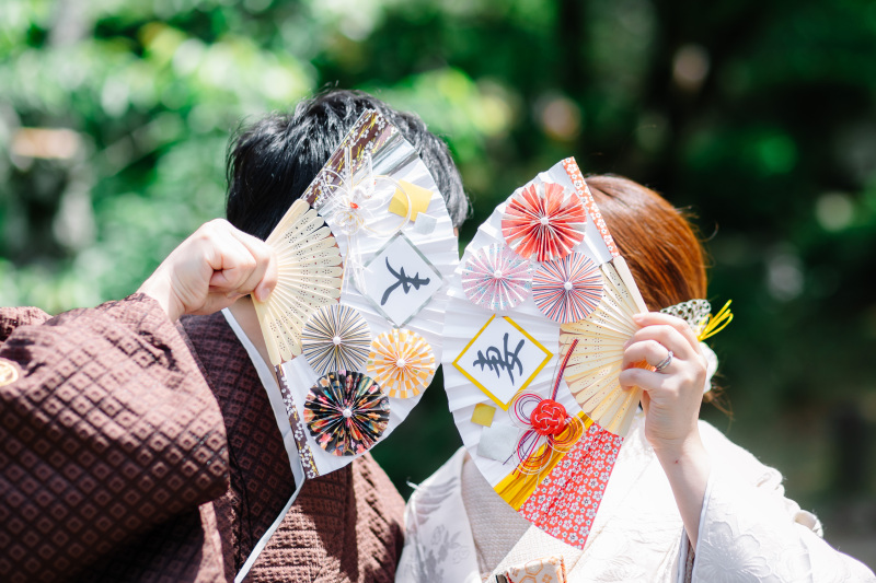 お二人らしい前撮り小物♪