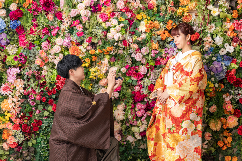 ロマンティックな雰囲気のポージング