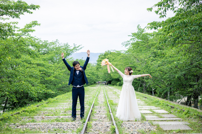 蹴上インクラインで洋装ロケの様子