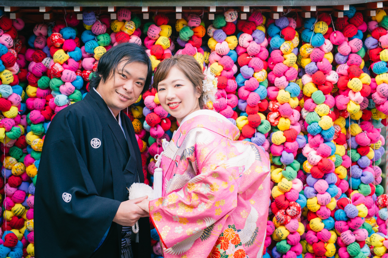 京と華やかな色 色打掛 八坂の塔周辺にて